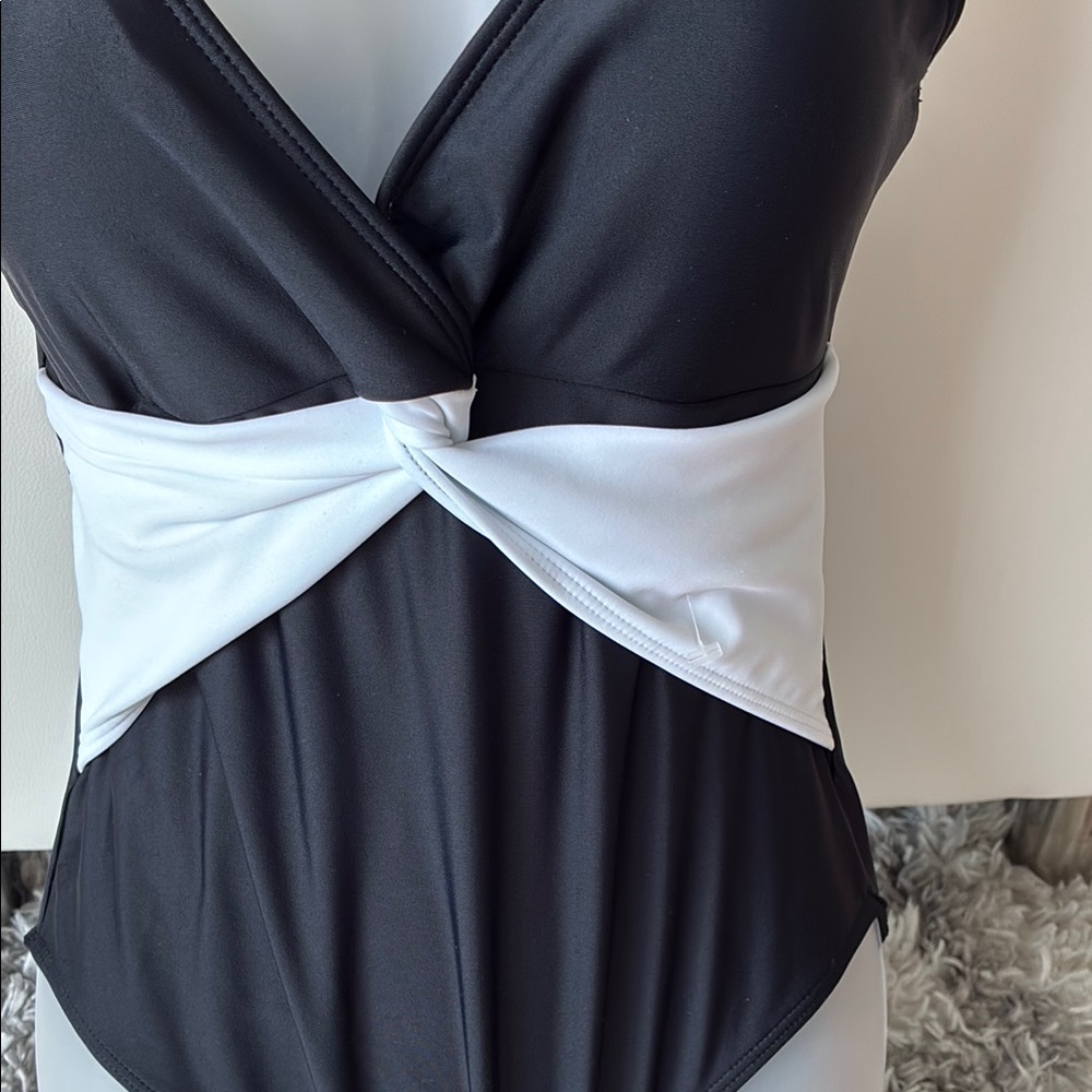 Black and White Swimsuit - Picture 2 of 5
